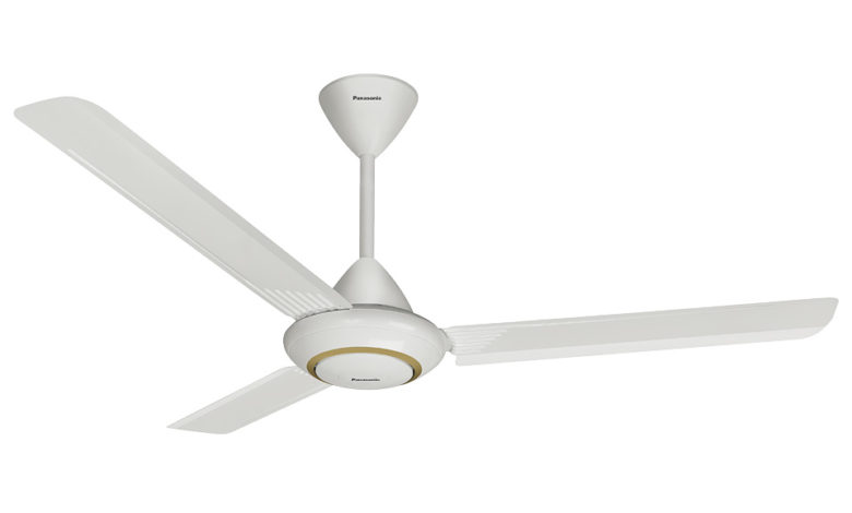 Why dust stuck in the fan when the wings are spinning?