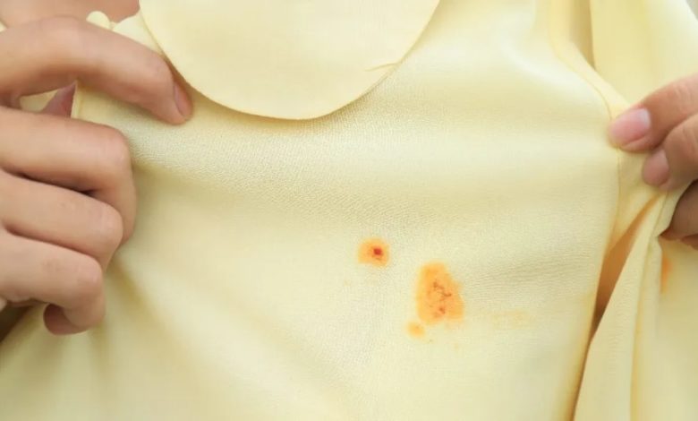 Turmeric stain turned to red when soap applies . Do you know why?
